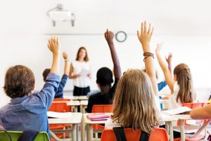 1_School-kids-in-classroom